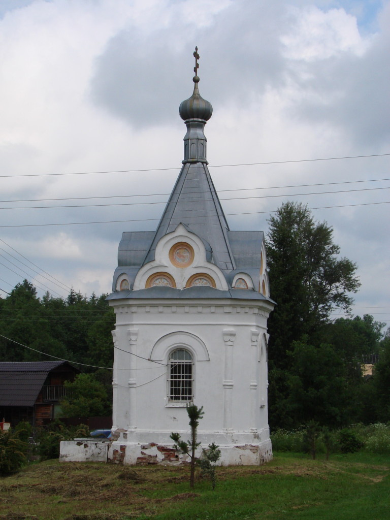 Село Заручье. Святой источник Фото с сайта asrox.ru